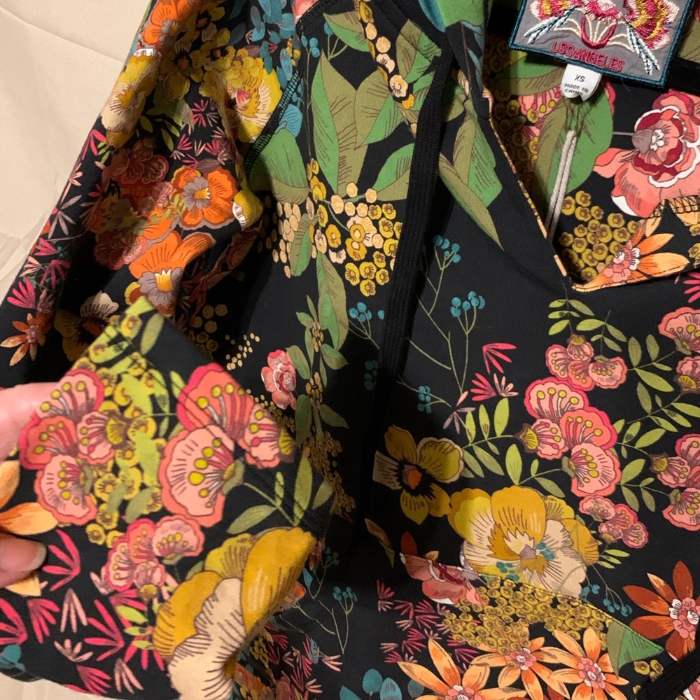 SOLD** 180 NWT XS Johnny Was bohemian floral on black Camilla hoodie - Picture 7 of 16